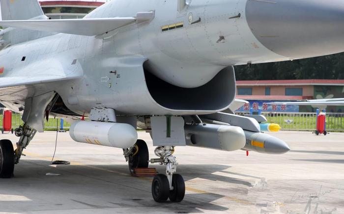 揭秘殲10“猛龍”進(jìn)化之路 從A到C全維度解析計(jì)算機(jī)系統(tǒng)集成